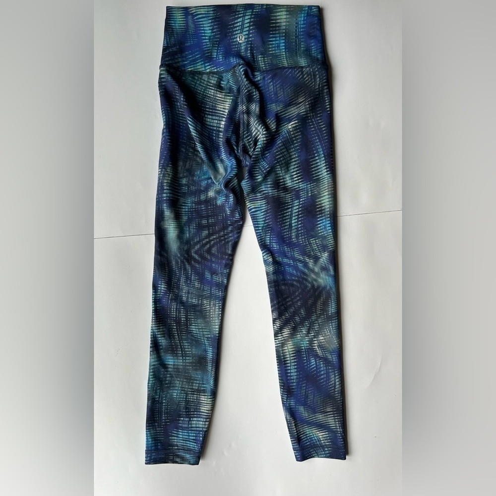 Lululemon Wunder Train High-Rise Tight 25 Foil
Shapeshifter Flux Blue Multi - Picture 8 of 10
